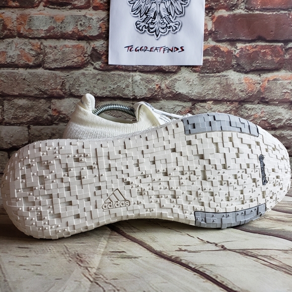 Adidas PulseBoostHD Running Shoes 🆕️🔥🔥 - Picture 3 of 8